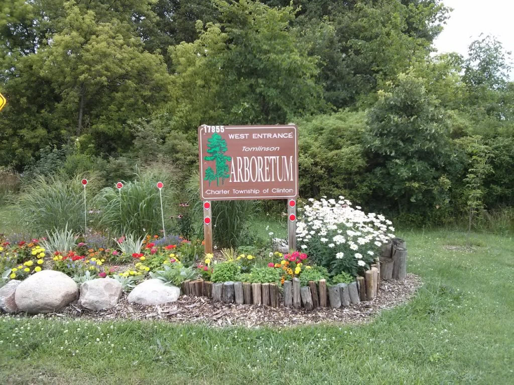 TOMLINSON ARBORETUM